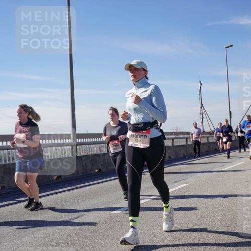 03.10.2025 - Köhlbrandbrückenlauf Michael Burmester http://msf.ph/oto/9120667 03.10.2025 13:02:01 Position 2 5741 meine-sportfotos.de