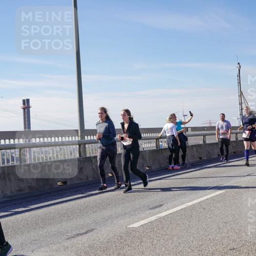 03.10.2025 - Köhlbrandbrückenlauf Michael Burmester http://msf.ph/oto/9120683 03.10.2025 13:02:02 Position 2 5407 meine-sportfotos.de