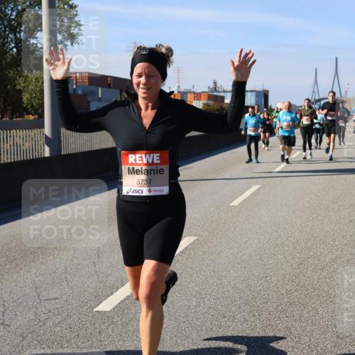 03.10.2025 - Köhlbrandbrückenlauf Strokosch-Dieckow http://msf.ph/oto/9120702 03.10.2025 12:59:00 Position 3 5737 meine-sportfotos.de