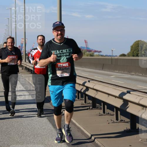 03.10.2025 - Köhlbrandbrückenlauf Strokosch-Dieckow http://msf.ph/oto/9120713 03.10.2025 12:59:03 Position 3 4809, 2025, 6658 meine-sportfotos.de