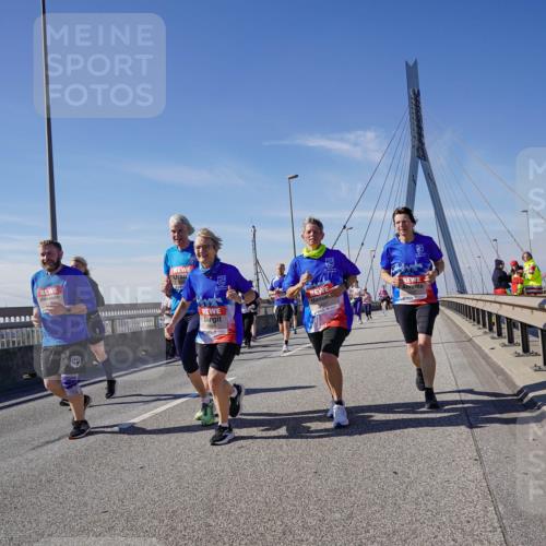 03.10.2025 - Köhlbrandbrückenlauf Michael Burmester http://msf.ph/oto/9120734 03.10.2025 13:02:05 Position 2  meine-sportfotos.de