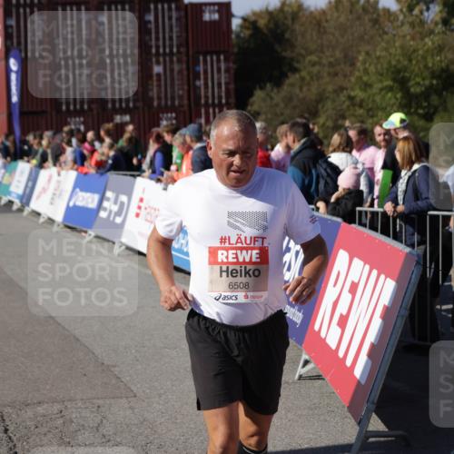 03.10.2025 - Köhlbrandbrückenlauf Jannik Wohlers http://msf.ph/oto/9120810 03.10.2025 13:35:43 Ziel 5517, 5539, 5680, 6079, 6396, 6508 meine-sportfotos.de
