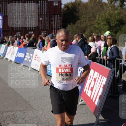 03.10.2025 - Köhlbrandbrückenlauf Jannik Wohlers http://msf.ph/oto/9120817 03.10.2025 13:35:44 Ziel 5539, 5680, 6079, 6396, 6508 meine-sportfotos.de