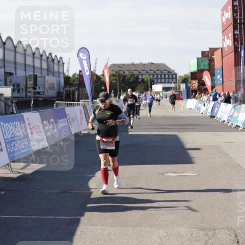 03.10.2025 - Köhlbrandbrückenlauf Jannik Wohlers http://msf.ph/oto/9120841 03.10.2025 13:35:51 Ziel 6079, 6292, 6508 meine-sportfotos.de