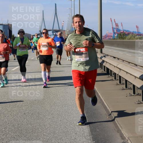 03.10.2025 - Köhlbrandbrückenlauf Strokosch-Dieckow http://msf.ph/oto/9120886 03.10.2025 12:59:22 Position 3 6507 meine-sportfotos.de