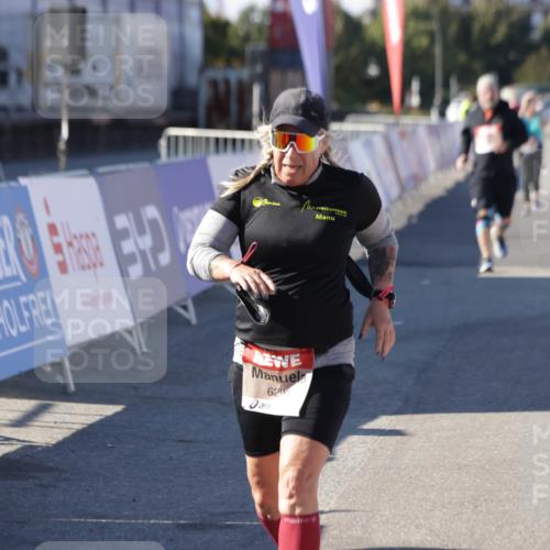 03.10.2025 - Köhlbrandbrückenlauf Jannik Wohlers http://msf.ph/oto/9120900 03.10.2025 13:35:52 Ziel 6079, 6292, 6508 meine-sportfotos.de