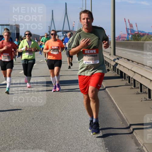 03.10.2025 - Köhlbrandbrückenlauf Strokosch-Dieckow http://msf.ph/oto/9120901 03.10.2025 12:59:23 Position 3 4423, 6507 meine-sportfotos.de