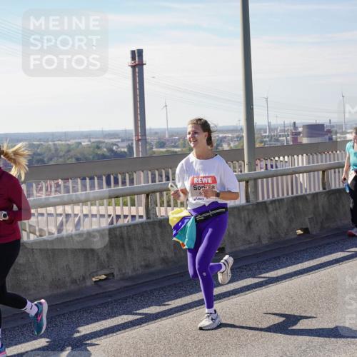 03.10.2025 - Köhlbrandbrückenlauf Michael Burmester http://msf.ph/oto/9120927 03.10.2025 13:02:21 Position 2 5390 meine-sportfotos.de