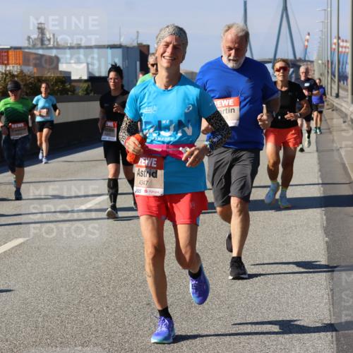 03.10.2025 - Köhlbrandbrückenlauf Strokosch-Dieckow http://msf.ph/oto/9120968 03.10.2025 12:59:28 Position 3 4347 meine-sportfotos.de