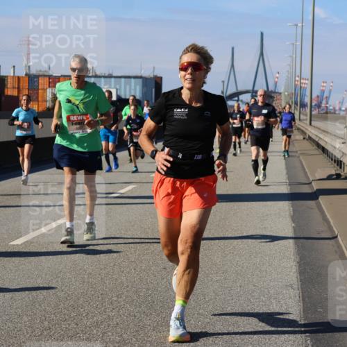 03.10.2025 - Köhlbrandbrückenlauf Strokosch-Dieckow http://msf.ph/oto/9120979 03.10.2025 12:59:32 Position 3 3 meine-sportfotos.de