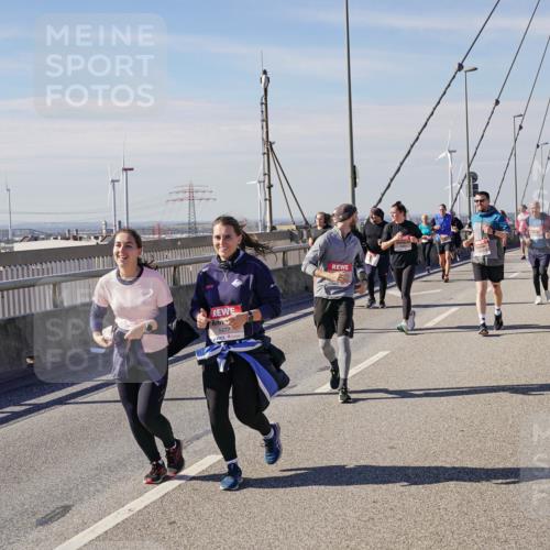 03.10.2025 - Köhlbrandbrückenlauf Michael Burmester http://msf.ph/oto/9121013 03.10.2025 13:02:25 Position 2 5477 meine-sportfotos.de