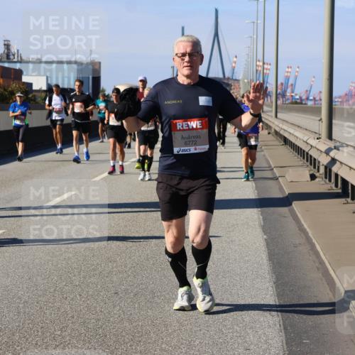 03.10.2025 - Köhlbrandbrückenlauf Strokosch-Dieckow http://msf.ph/oto/9121016 03.10.2025 12:59:35 Position 3 6772 meine-sportfotos.de