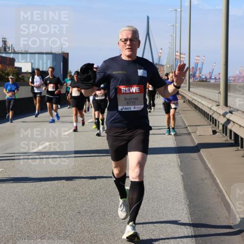 03.10.2025 - Köhlbrandbrückenlauf Strokosch-Dieckow http://msf.ph/oto/9121026 03.10.2025 12:59:36 Position 3 5782, 6772 meine-sportfotos.de