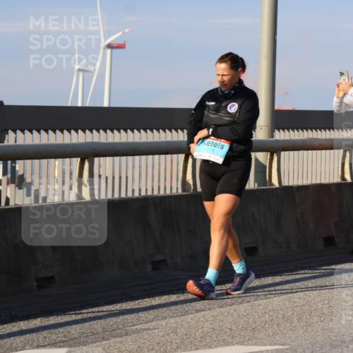 03.10.2025 - Köhlbrandbrückenlauf Strokosch-Dieckow http://msf.ph/oto/9121049 03.10.2025 09:56:18 Position 2 1937 meine-sportfotos.de