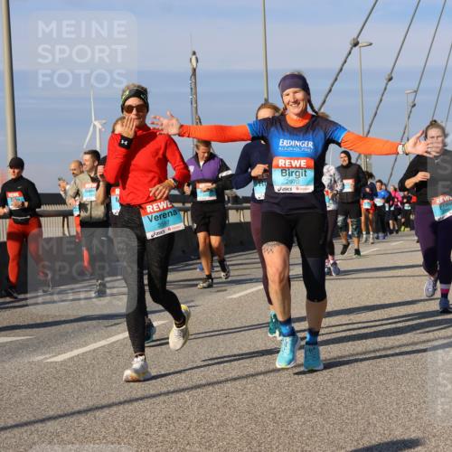 03.10.2025 - Köhlbrandbrückenlauf Strokosch-Dieckow http://msf.ph/oto/9121123 03.10.2025 09:56:23 Position 2 3597, 2970 meine-sportfotos.de
