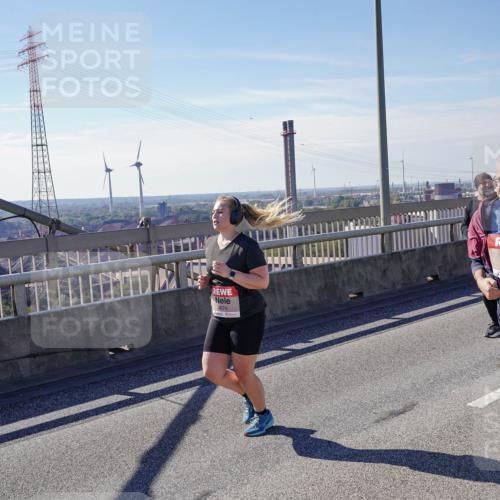 03.10.2025 - Köhlbrandbrückenlauf Michael Burmester http://msf.ph/oto/9121152 03.10.2025 13:02:32 Position 2 4674, 5281 meine-sportfotos.de