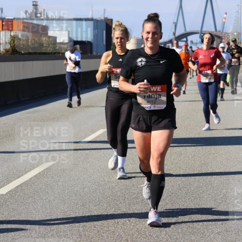 03.10.2025 - Köhlbrandbrückenlauf Strokosch-Dieckow http://msf.ph/oto/9121163 03.10.2025 12:59:50 Position 3 6746, 4012 meine-sportfotos.de