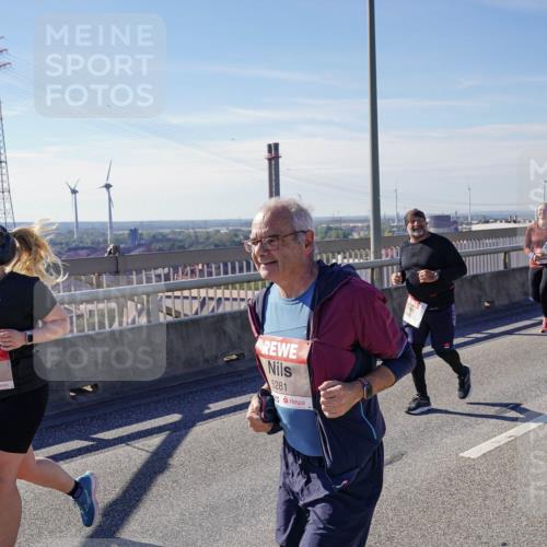 03.10.2025 - Köhlbrandbrückenlauf Michael Burmester http://msf.ph/oto/9121168 03.10.2025 13:02:33 Position 2 4674, 5281 meine-sportfotos.de
