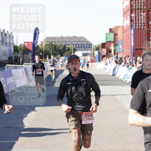 03.10.2025 - Köhlbrandbrückenlauf Jannik Wohlers http://msf.ph/oto/9121180 03.10.2025 13:04:28 Ziel 4055, 4117, 4198, 4297, 4494, 4665, 4836, 4995, 6018, 6092, 6250, 6251, 6723, 6724 meine-sportfotos.de