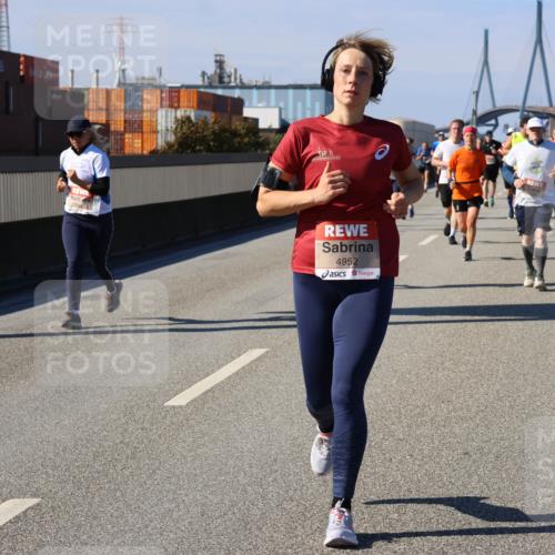 03.10.2025 - Köhlbrandbrückenlauf Strokosch-Dieckow http://msf.ph/oto/9121193 03.10.2025 12:59:54 Position 3 4952 meine-sportfotos.de