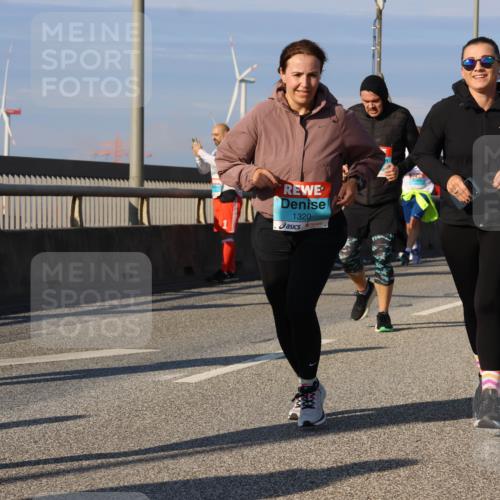 03.10.2025 - Köhlbrandbrückenlauf Strokosch-Dieckow http://msf.ph/oto/9121204 03.10.2025 09:56:29 Position 2 2, 1320 meine-sportfotos.de