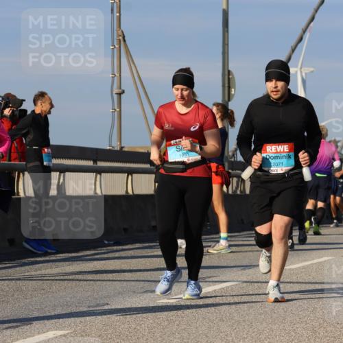 03.10.2025 - Köhlbrandbrückenlauf Strokosch-Dieckow http://msf.ph/oto/9121254 03.10.2025 09:56:37 Position 2 10, 1509, 1951, 2071 meine-sportfotos.de