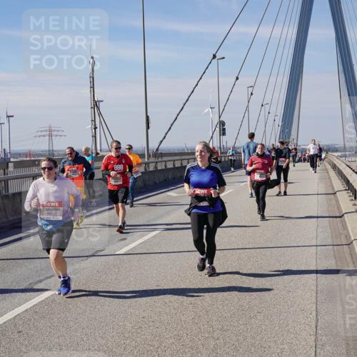 03.10.2025 - Köhlbrandbrückenlauf Michael Burmester http://msf.ph/oto/9121327 03.10.2025 13:02:51 Position 2 5557, 888 meine-sportfotos.de