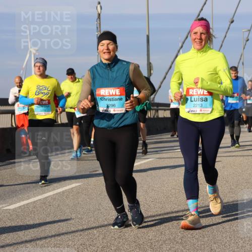03.10.2025 - Köhlbrandbrückenlauf Strokosch-Dieckow http://msf.ph/oto/9121440 03.10.2025 09:57:00 Position 2 3279, 2296, 2213 meine-sportfotos.de