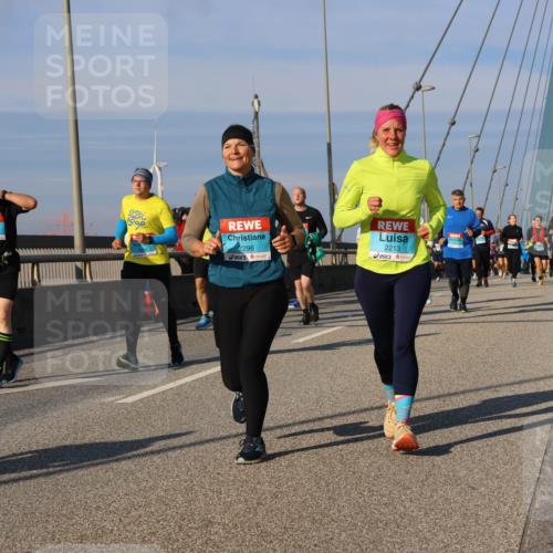 03.10.2025 - Köhlbrandbrückenlauf Strokosch-Dieckow http://msf.ph/oto/9121453 03.10.2025 09:57:00 Position 2 2296, 2213 meine-sportfotos.de