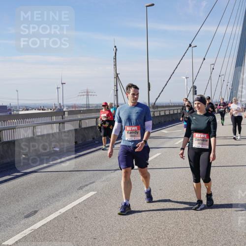 03.10.2025 - Köhlbrandbrückenlauf Michael Burmester http://msf.ph/oto/9121472 03.10.2025 13:03:03 Position 2 4863, 4611 meine-sportfotos.de