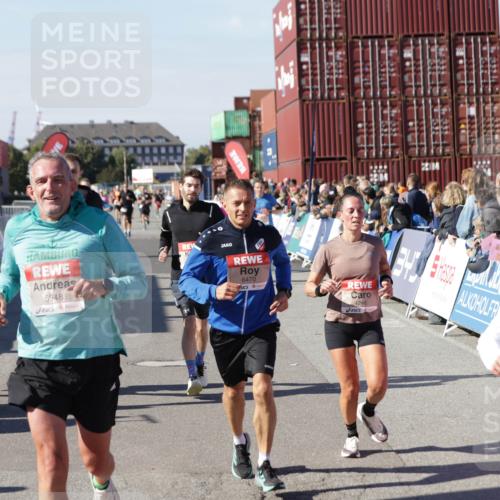 03.10.2025 - Köhlbrandbrückenlauf Jannik Wohlers http://msf.ph/oto/9121549 03.10.2025 13:04:43 Ziel 4022, 4061, 4236, 4246, 4247, 4303, 4449, 4713, 4724, 4831, 5849, 5948, 5968, 6092, 6268, 6470, 6716 meine-sportfotos.de