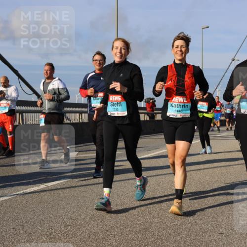 03.10.2025 - Köhlbrandbrückenlauf Strokosch-Dieckow http://msf.ph/oto/9121553 03.10.2025 09:57:12 Position 2 3149, 1732, 1440, 1895 meine-sportfotos.de