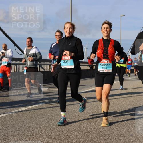 03.10.2025 - Köhlbrandbrückenlauf Strokosch-Dieckow http://msf.ph/oto/9121557 03.10.2025 09:57:12 Position 2 1732, 1440, 1895 meine-sportfotos.de