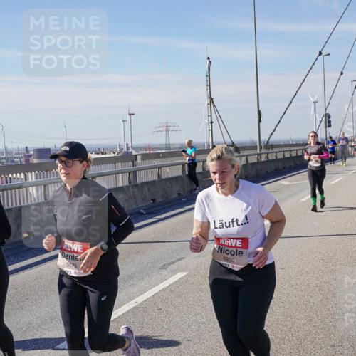 03.10.2025 - Köhlbrandbrückenlauf Michael Burmester http://msf.ph/oto/9121562 03.10.2025 13:03:09 Position 2 5575, 6205 meine-sportfotos.de