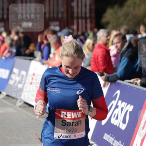 03.10.2025 - Köhlbrandbrückenlauf Jannik Wohlers http://msf.ph/oto/9121572 03.10.2025 13:36:35 Ziel 4735, 5199, 5278, 5585, 6003, 6004, 6023, 6825 meine-sportfotos.de
