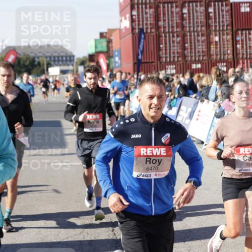 03.10.2025 - Köhlbrandbrückenlauf Jannik Wohlers http://msf.ph/oto/9121587 03.10.2025 13:04:45 Ziel 4022, 4061, 4236, 4246, 4247, 4303, 4449, 4713, 4724, 4831, 5849, 5948, 5968, 6268, 6470, 6716 meine-sportfotos.de