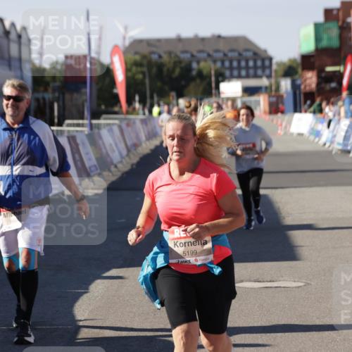 03.10.2025 - Köhlbrandbrückenlauf Jannik Wohlers http://msf.ph/oto/9121588 03.10.2025 13:36:36 Ziel 4735, 5199, 5278, 5585, 5767, 6003, 6004, 6023, 6825 meine-sportfotos.de