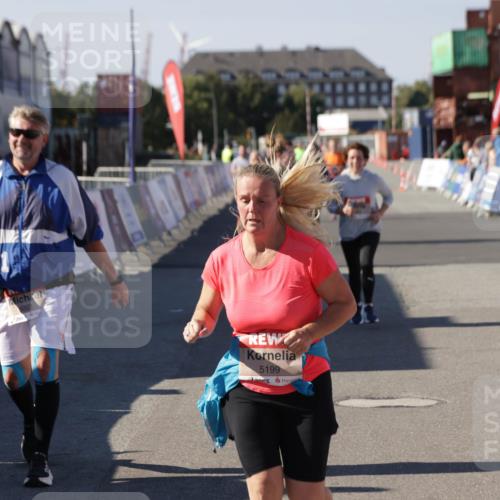 03.10.2025 - Köhlbrandbrückenlauf Jannik Wohlers http://msf.ph/oto/9121592 03.10.2025 13:36:36 Ziel 4735, 5199, 5278, 5585, 5767, 6003, 6004, 6023, 6825 meine-sportfotos.de