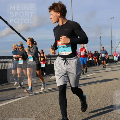 03.10.2025 - Köhlbrandbrückenlauf Strokosch-Dieckow http://msf.ph/oto/9121598 03.10.2025 09:57:17 Position 2 11111, 3291 meine-sportfotos.de