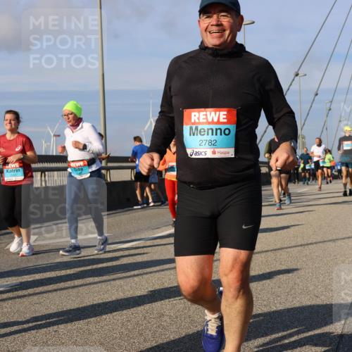 03.10.2025 - Köhlbrandbrückenlauf Strokosch-Dieckow http://msf.ph/oto/9121650 03.10.2025 09:57:28 Position 2 1592, 2782 meine-sportfotos.de
