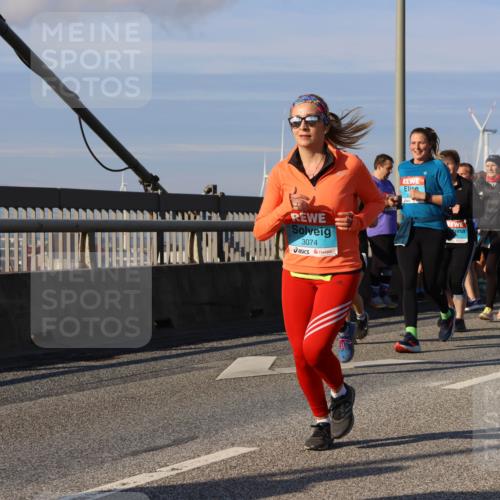 03.10.2025 - Köhlbrandbrückenlauf Strokosch-Dieckow http://msf.ph/oto/9121652 03.10.2025 09:57:30 Position 2 3074 meine-sportfotos.de