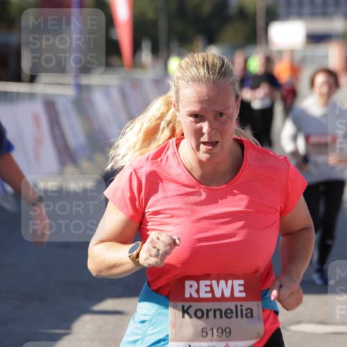 03.10.2025 - Köhlbrandbrückenlauf Jannik Wohlers http://msf.ph/oto/9121653 03.10.2025 13:36:37 Ziel 4735, 5199, 5278, 5585, 5767, 6003, 6004, 6023, 6825 meine-sportfotos.de