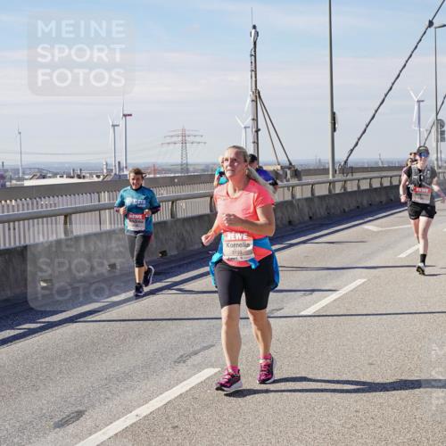 03.10.2025 - Köhlbrandbrückenlauf Michael Burmester http://msf.ph/oto/9121655 03.10.2025 13:03:22 Position 2 5199, 5278 meine-sportfotos.de