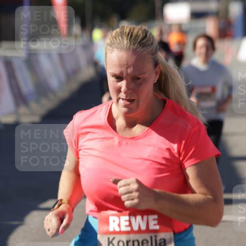 03.10.2025 - Köhlbrandbrückenlauf Jannik Wohlers http://msf.ph/oto/9121681 03.10.2025 13:36:37 Ziel 4735, 5199, 5278, 5585, 5767, 6003, 6004, 6023, 6825 meine-sportfotos.de