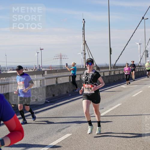 03.10.2025 - Köhlbrandbrückenlauf Michael Burmester http://msf.ph/oto/9121683 03.10.2025 13:03:25 Position 2  meine-sportfotos.de