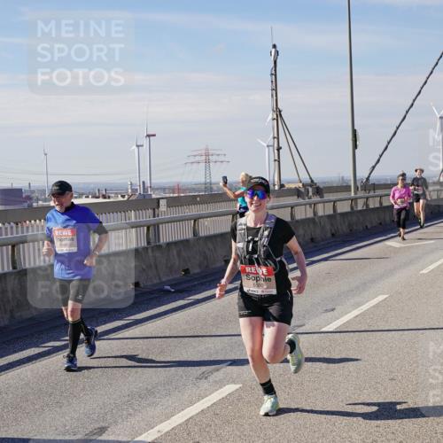03.10.2025 - Köhlbrandbrückenlauf Michael Burmester http://msf.ph/oto/9121706 03.10.2025 13:03:25 Position 2 6560, 5592 meine-sportfotos.de