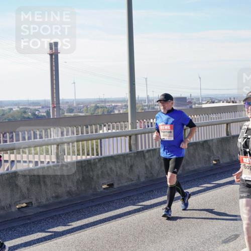 03.10.2025 - Köhlbrandbrückenlauf Michael Burmester http://msf.ph/oto/9121715 03.10.2025 13:03:26 Position 2 486, 6560, 5592 meine-sportfotos.de