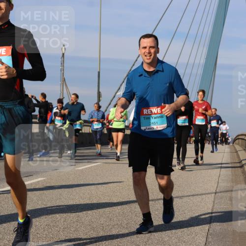 03.10.2025 - Köhlbrandbrückenlauf Strokosch-Dieckow http://msf.ph/oto/9121734 03.10.2025 09:57:36 Position 2 153, 2451 meine-sportfotos.de