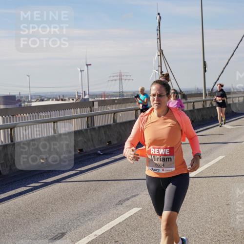 03.10.2025 - Köhlbrandbrückenlauf Michael Burmester http://msf.ph/oto/9121749 03.10.2025 13:03:29 Position 2 6304 meine-sportfotos.de
