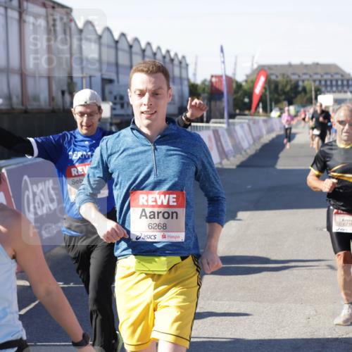 03.10.2025 - Köhlbrandbrückenlauf Jannik Wohlers http://msf.ph/oto/9121763 03.10.2025 13:04:49 Ziel 4022, 4061, 4236, 4240, 4246, 4247, 4303, 4449, 4724, 4831, 5849, 5948, 5968, 6268, 6470, 6716 meine-sportfotos.de